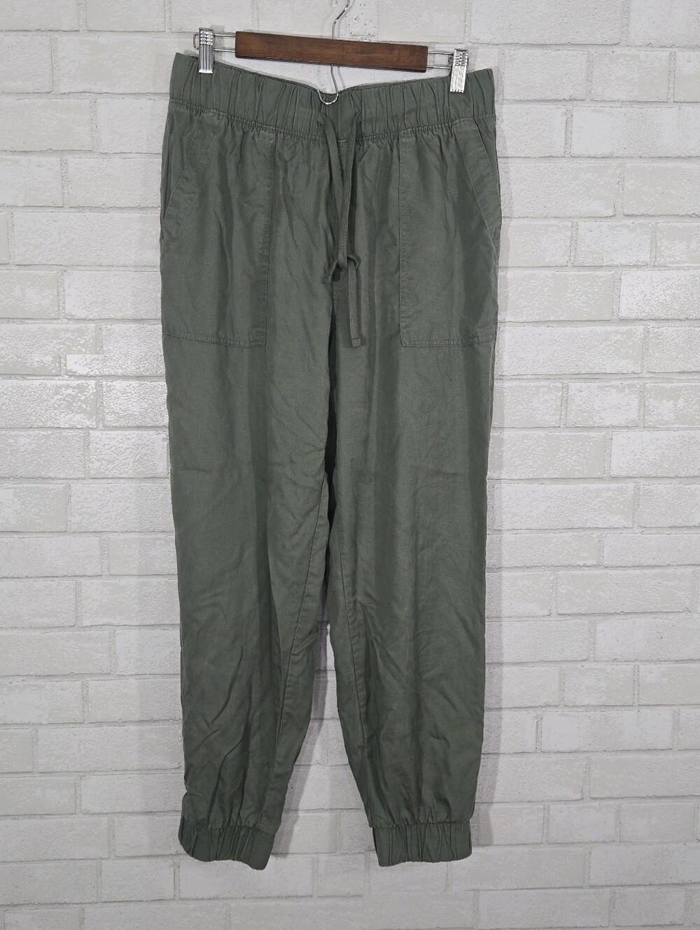 Universal Thread jogger pants